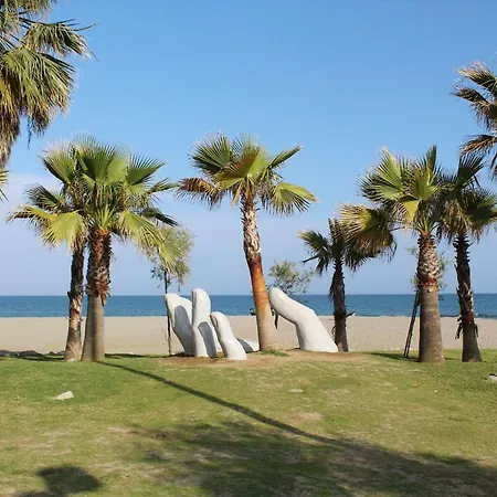 Vistas Al Mar Y Piscina Appartement
